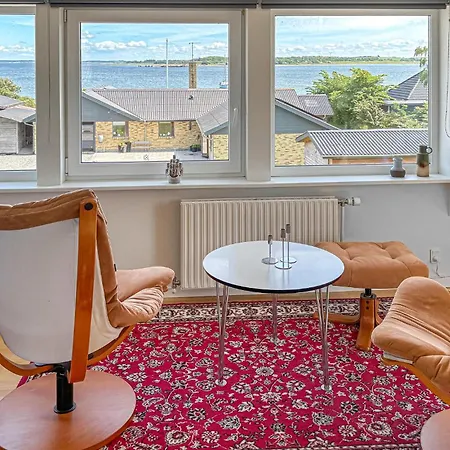 Gorgeous In With House Sea View *